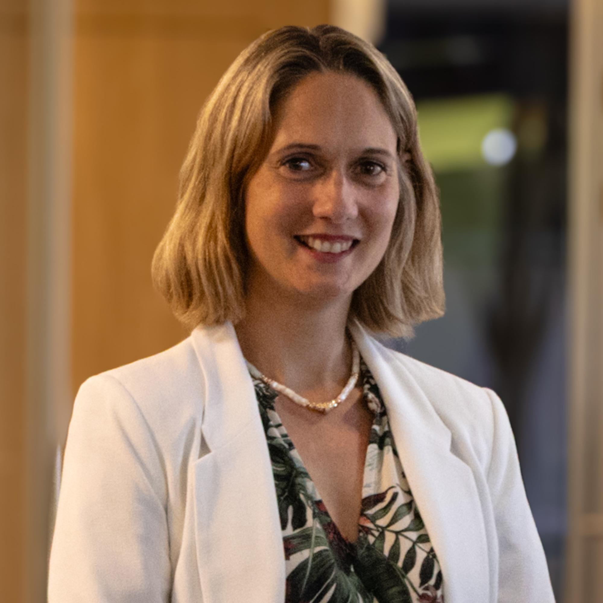 Cecile DEMEY, responsable communication Pub-audit