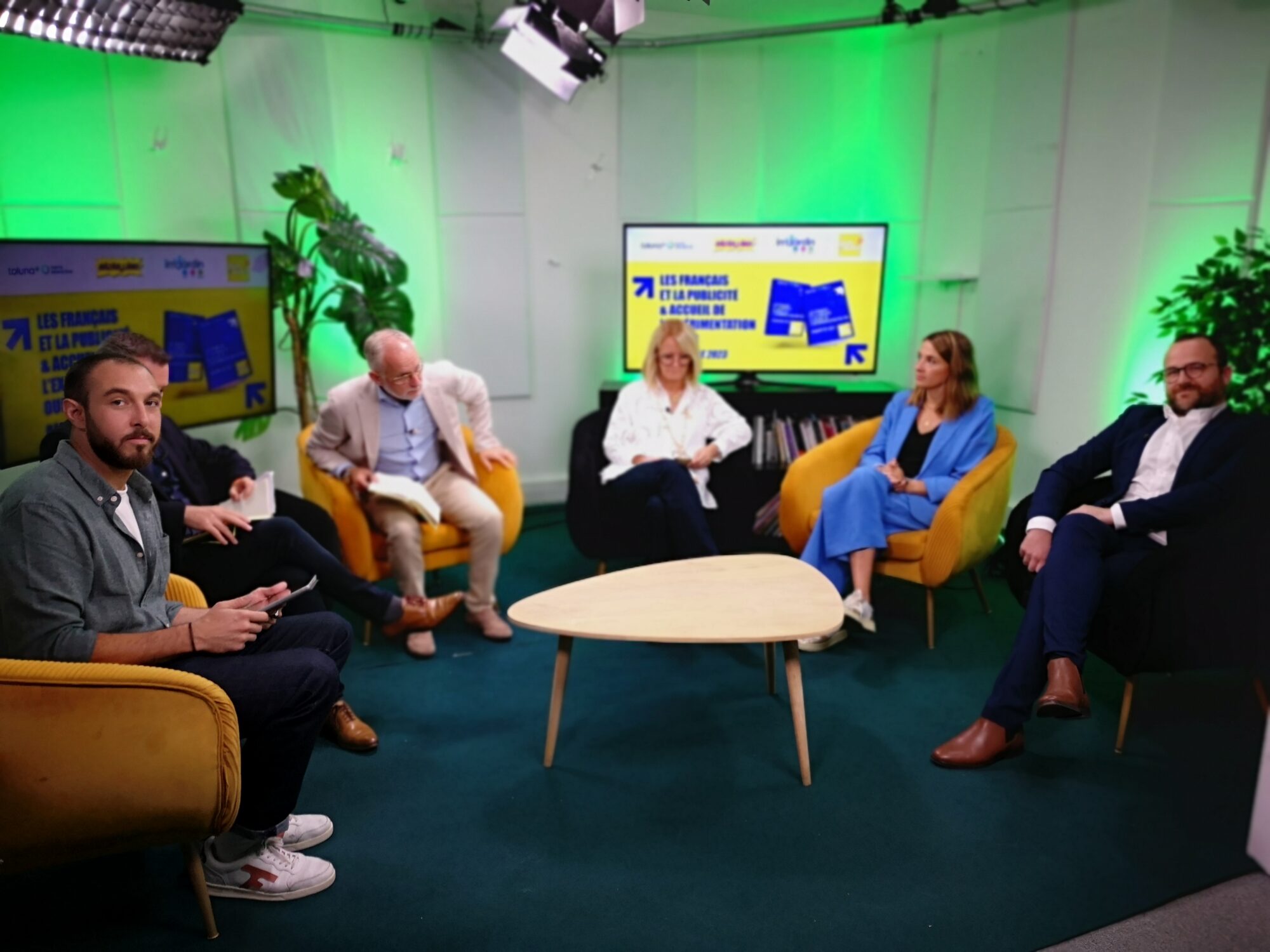 Webinar Pub-audit, Bazarland et Irrijardin sur Ecommercemag.fr. Commentaires des résultats du second baromètre "Les Français et la publicité & Accueil de l'expérimentation Oui Pub", mandaté à l'institut Toluna Harris Interactive.